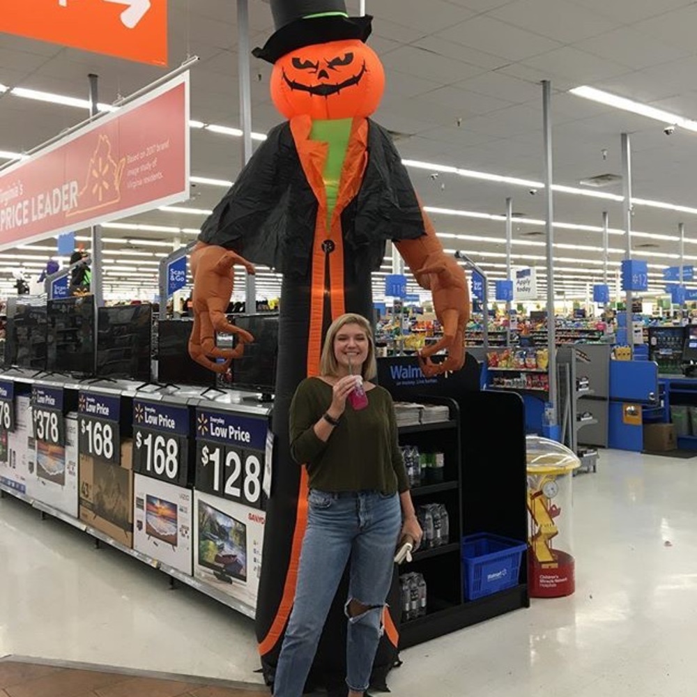 Meet your Posher, Hunny👻🙋🏼‍♀️